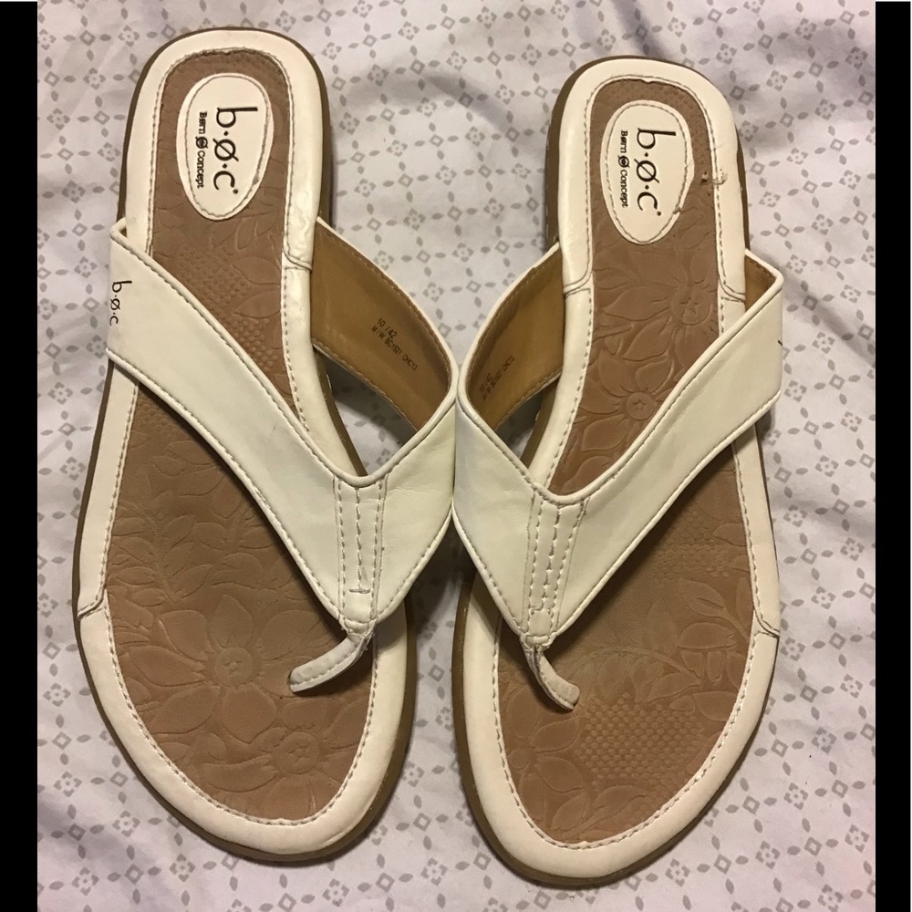 Womens Born Concept Sandals/Flip Flops - Size 10